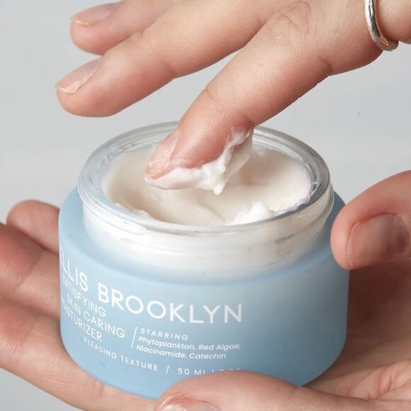 Ellis Brooklyn NIB Satisfying Skin Caring Moisturizer Demi Blur Finish Vanilla - Picture 13 of 16